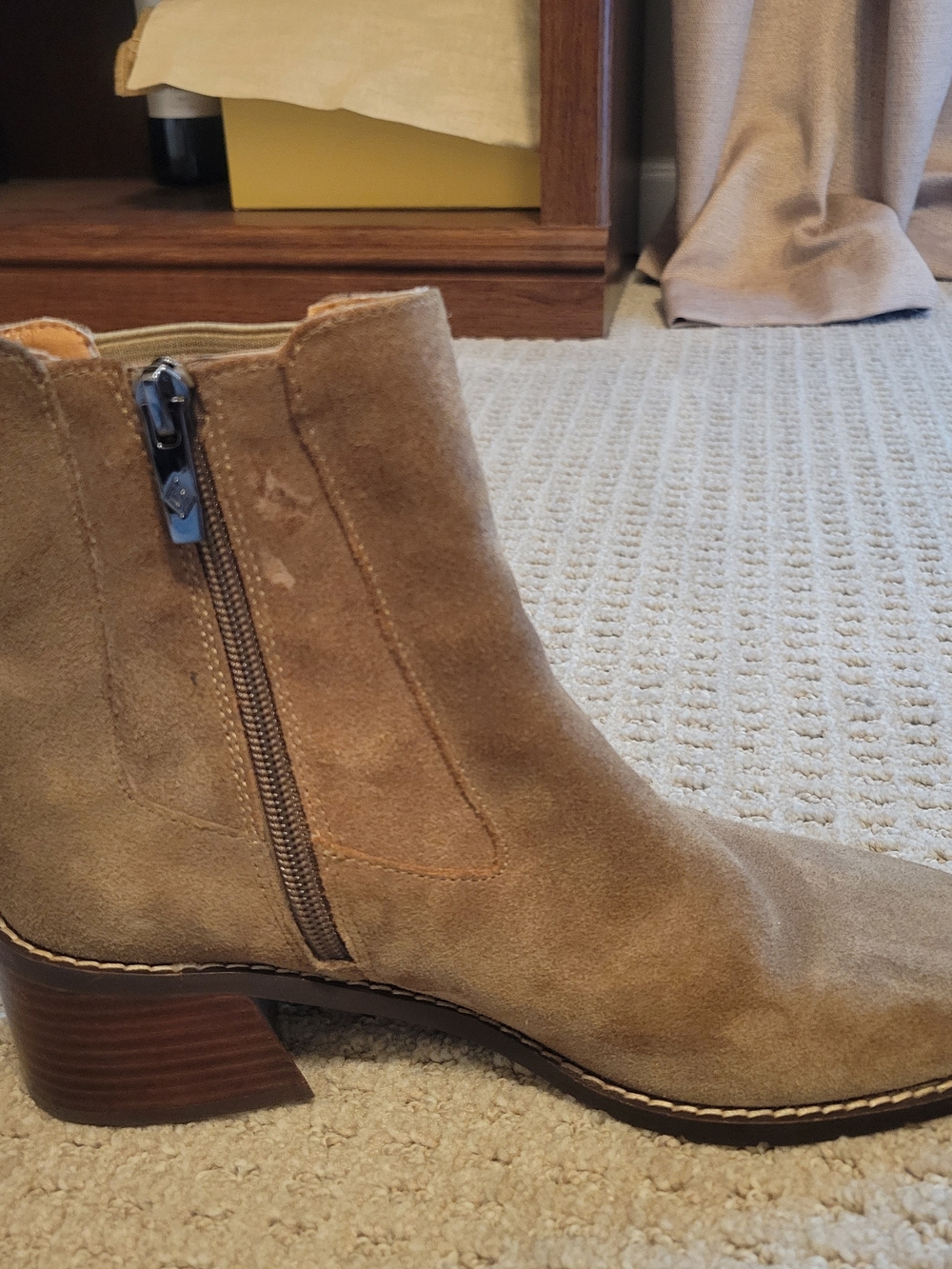 Donald J Pliner Suede Chelsea Boots - Tan - Size 7M Women's - Picture 5 of 11